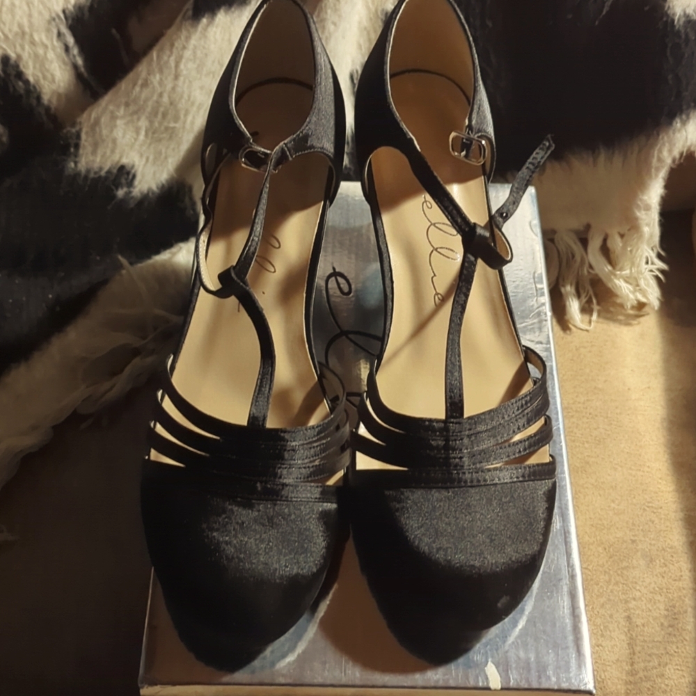 Dance shoes. 1930s style flapper shoes. Worn once for 2 hours.